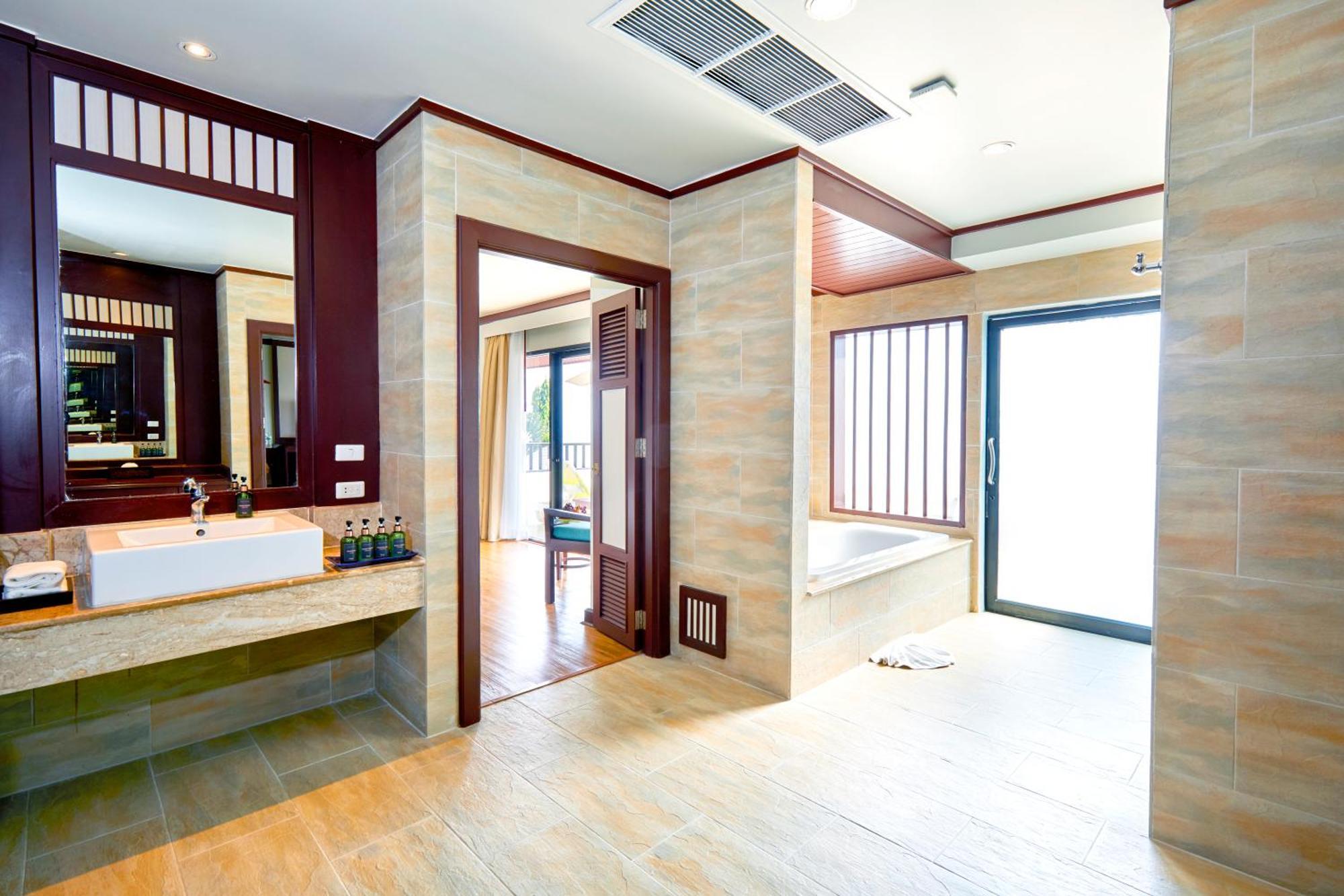 Beyond Samui Hotel Chaweng  Exterior photo